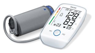 Beurer BM45 Oberarm-Blutdruckmessgerät 2x60 Speicherplätze XL-Display für 43,96 Euro