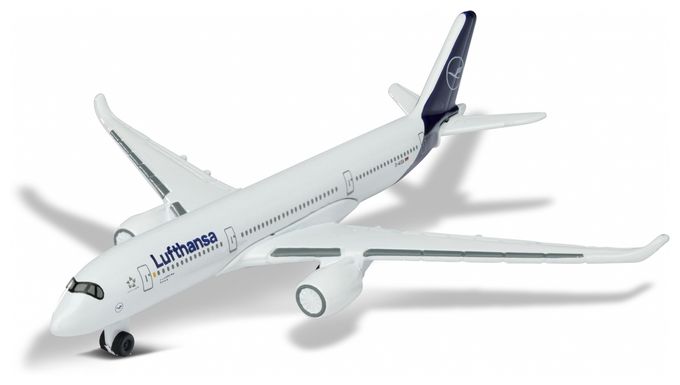 Aitport Airbus 350 Lufthansa 