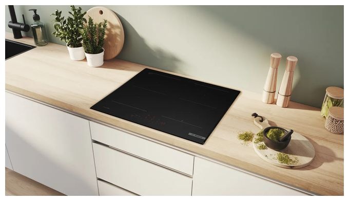 Backofen-Set groß AutoClean mit autarkem 60 cm Induktions Kochfeld HBDMATTK11 (HBA4720B3 + PVQ69BHC1E) 