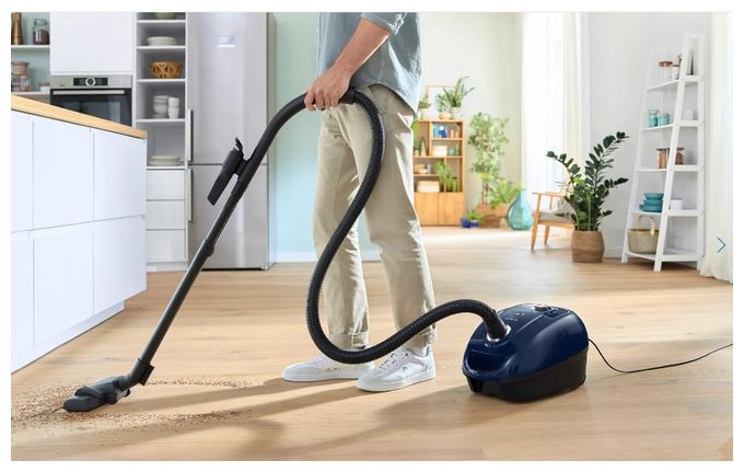 Bodenstaubsauger mit Staubbeutel 600 W PureAir  Serie 4 BGD38BU2 (Blau) 