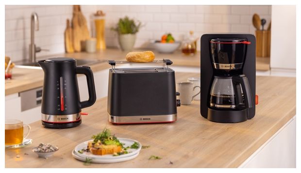 1,7 l Wasserkocher 2400 W  TWK4M223 MyMoment (Schwarz) 