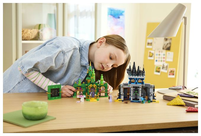860 Teile  Wicked Emerald City und Kiamo Ko Castle Bauset (Mehrfarbig) 