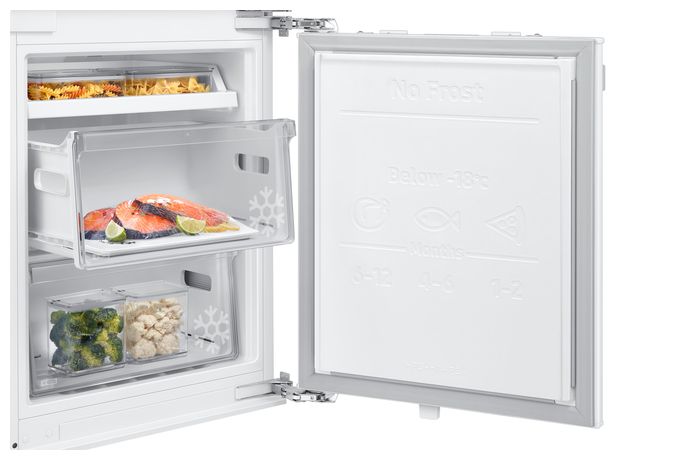 190 l / 74 l 193,8 cm Einbau Kühl-/Gefrierkombination 185 kWh NoFrost BRB80F26ACF0 