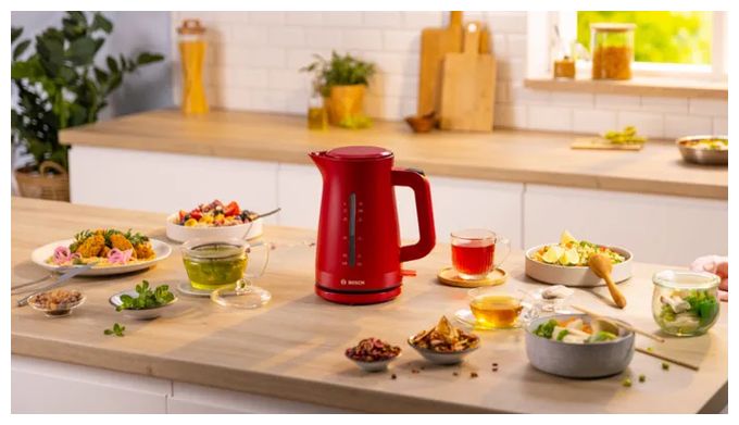 1,7 l Wasserkocher 2400 W  TWK3M124 MyMoment (Rot) 