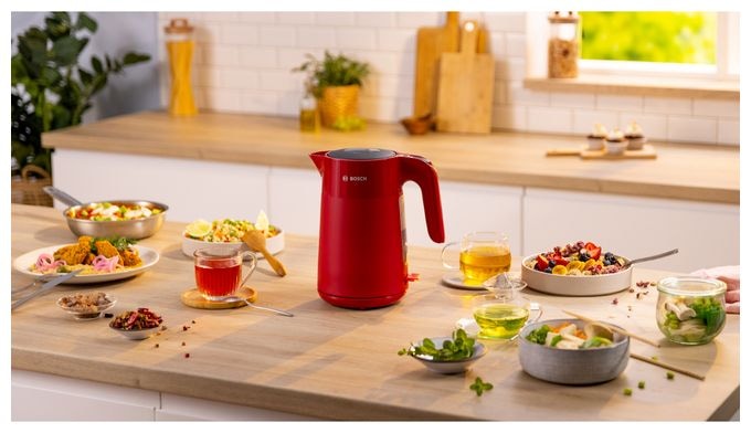 1,7 l Wasserkocher 2400 W  TWK2M164 MyMoment (Schwarz, Grau, Rot) 