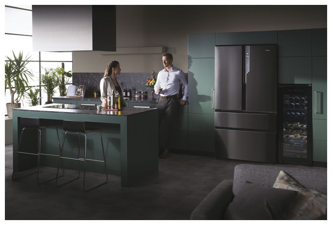 Side-by-Side Kühl-/ Gefrierkombination 484 l / 266 l 386 kWh NoFrost 1900 mm x 1005 mm  HB26FSNAAA (Schwarz) 
