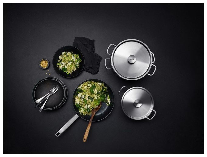 (Schwarz, Edelstahl) A4SS Kochgeschirr-Set aus Fettpfanne 28 cm + 2 Töpfen 20 cm und 24 cm + Edelstahlsieb 