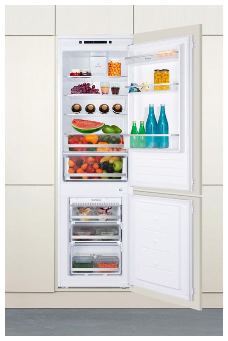 190 l / 56 l Einbau Kühl-/Gefrierkombination 208 kWh NoFrost EKGCS387931 
