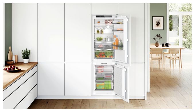 184 l / 76 l 177,5 cm Einbau Kühl-/Gefrierkombination 150 kWh NoFrost Serie 6 KIN86ADC0 