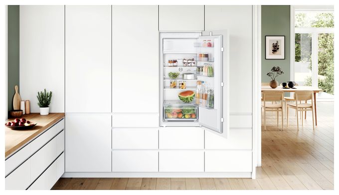 172 l 122,5 cm Einbaukühlschrank EEK: E 147 kWh Jahr Serie 2 iKIL42NSE0 Schlepptür 