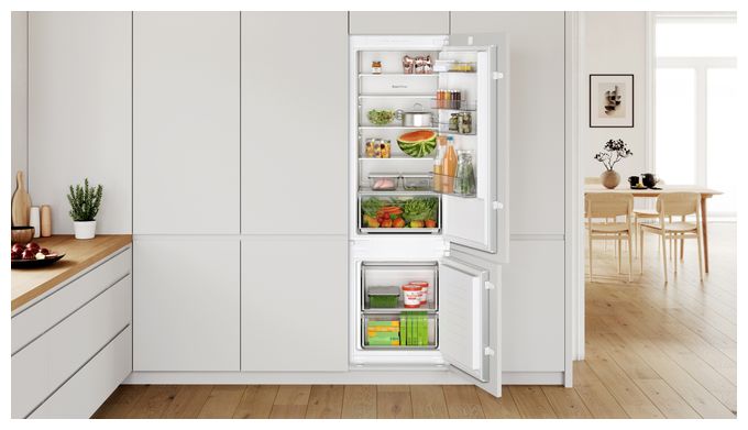 200 l / 70 l 177,5 cm Einbau Kühl-/Gefrierkombination 216 kWh NoFrost Serie 2 KIV87NSE0 