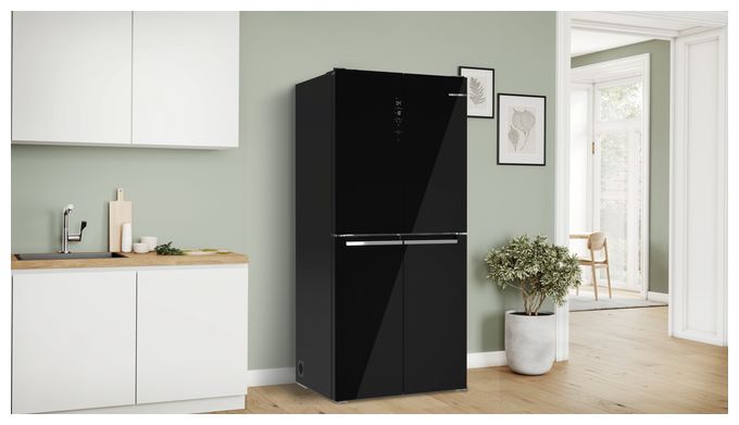 Side-by-Side Kühl-/ Gefrierkombination 324 l / 223 l 322 kWh NoFrost 1895 mm x 855 mm  Serie 4 KMC85LBEA (Schwarz) 