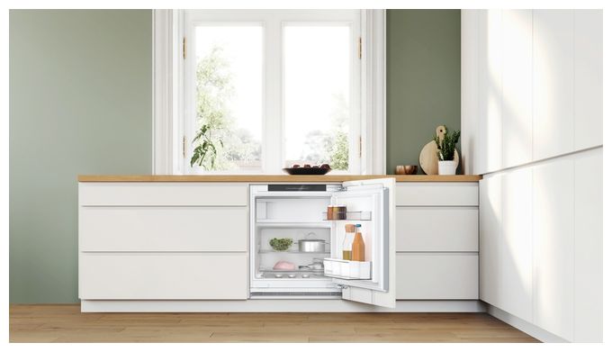 93 l 82 cm Einbaukühlschrank EEK: D 119 kWh Jahr Serie 4 KUL22VFD0 