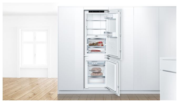 156 l / 67 l 177,5 cm Einbau Kühl-/Gefrierkombination 252 kWh NoFrost Serie 8 KIF86PFE0 