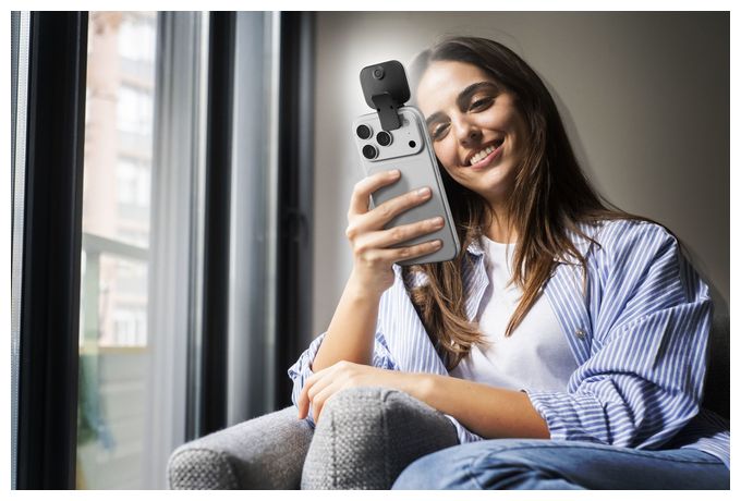 SELFIE LIGHT CLIP 