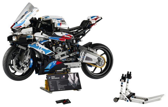 BMW M 1000 RR 