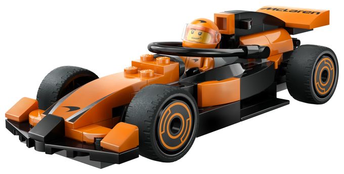 F1® Rennfahrer mit McLaren Rennauto 