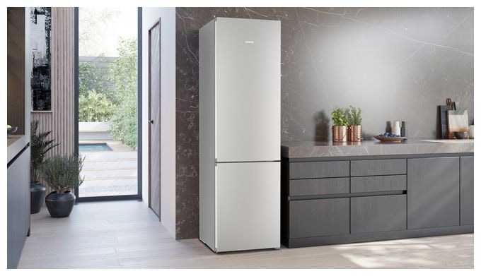 260 l / 103 l Kühl-Gefrierkombi freistehend NoFrost 112 kWh Jahr  iQ300 KG39N2IAG (Gebürsteter Stahl) 