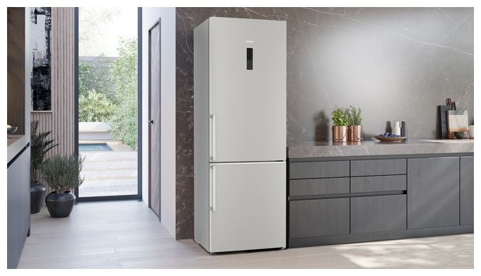 311 l / 129 l Kühl-Gefrierkombi freistehend NoFrost 178 kWh Jahr  iQ500 KG49NAICT (Edelstahl) 