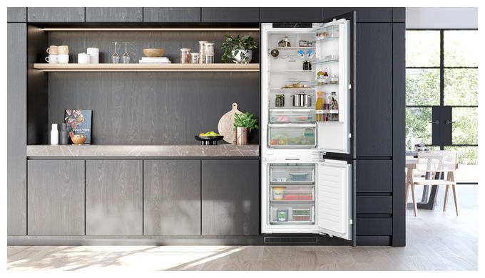 215 l / 75 l 194 cm Einbau Kühl-/Gefrierkombination 147 kWh NoFrost iQ500 KI96NADC0 