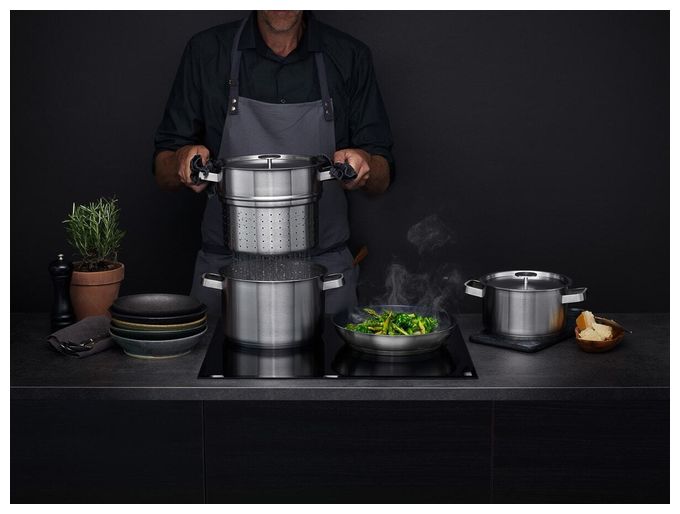 (Schwarz, Edelstahl) A4SS Kochgeschirr-Set aus Fettpfanne 28 cm + 2 Töpfen 20 cm und 24 cm + Edelstahlsieb 