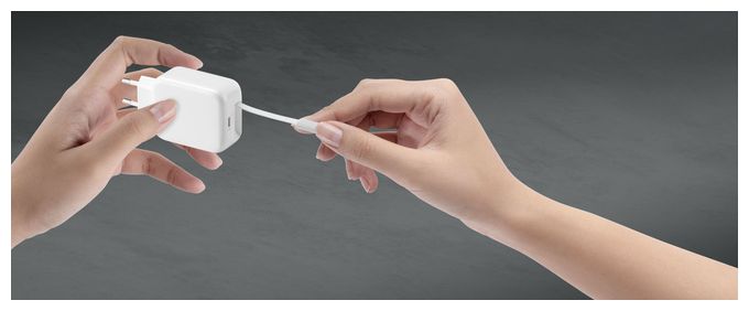 Retractable Power 65W 
