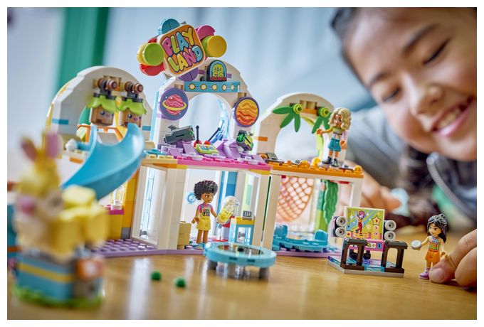 Cooler Indoor-Spielplatz 