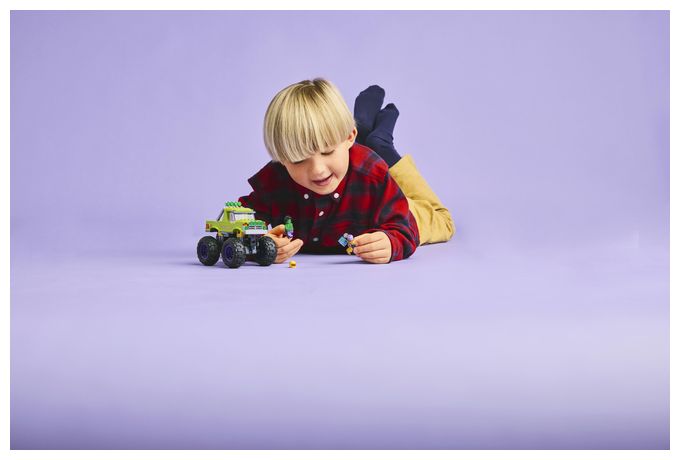 Hulk-Truck vs. Thanos 
