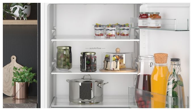 136 l 88 cm Einbaukühlschrank EEK: E 92 kWh Jahr iQ100 KI21RNSE0 Schlepptür 