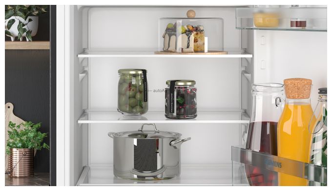 132 l 102,5 cm Einbaukühlschrank EEK: E 145 kWh Jahr iQ100 KI32LNSE0 Schlepptür 