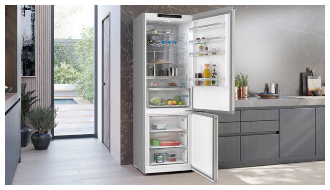 311 l / 129 l Kühl-Gefrierkombi freistehend NoFrost 142 kWh Jahr  iQ300 KG49NVIBG (Edelstahl) 