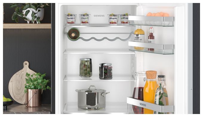 165 l 102,5 cm Einbaukühlschrank EEK: E 96 kWh Jahr iQ300 KI31RVFE0 