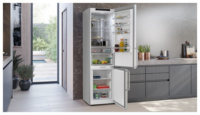 260 l / 103 l Kühl-Gefrierkombi freistehend NoFrost 112 kWh Jahr  iQ500 KG39NAIAU (Gebürsteter Stahl) 