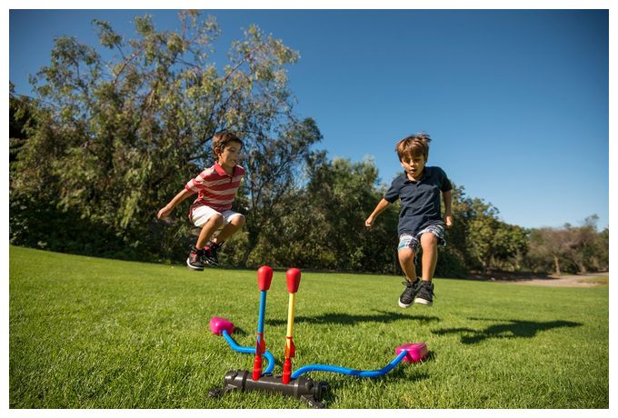 Stomp Rocket Dueling 