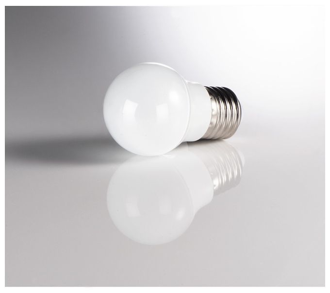 LED Lampe Globe E27 EEK: F 470 lm Warmweiß (2700K) entspricht 40 W 112848 