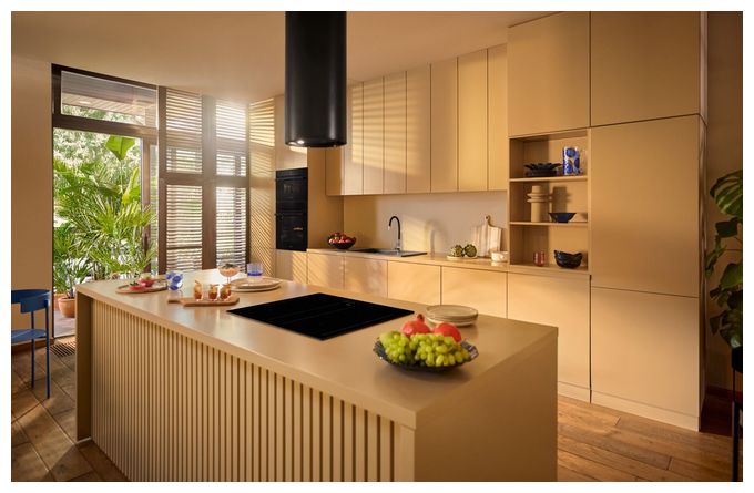 83 cm Induktions Kochfeld/Herdplatte 4 Zone(n) mit in­te­grier­tem Dunstabzug DHKI752880C autarkes 