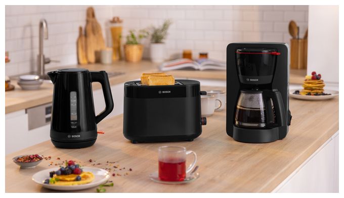 1,7 l Wasserkocher 2400 W  TWK1M123 MyMoment (Schwarz) 