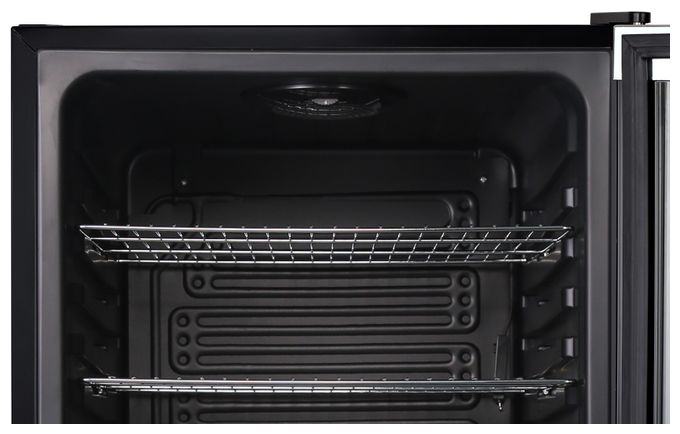 115 l Tischkühlschrank EEK: E 81 kWh Jahr  HighCube Afri Cola HC150E (Schwarz) 