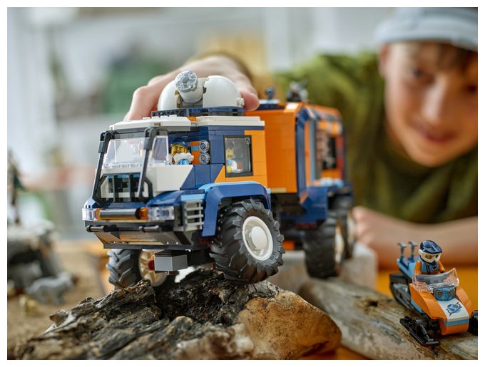 Arktis-Truck mit Labor 