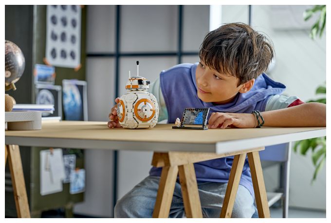 Der Astromech-Droide BB-8™ 