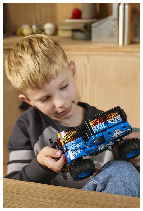 Monster JamTM Grave DiggerTM Feuer und Eis 