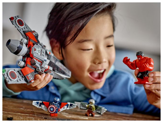 Showdown zwischen Captain America und Red Hulk 