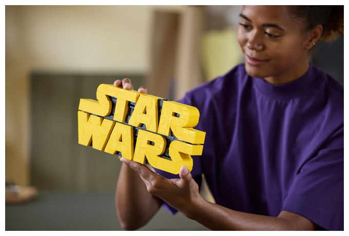 Star WarsTM Logo aus LEGO Steinen 