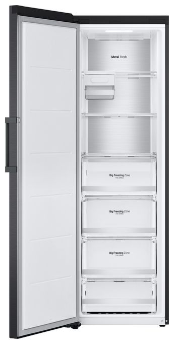 324 l / Kühlschrank freistehend EEK: D 211 kWh Jahr NoFrost  GFM61MCCSF (Schwarz) 