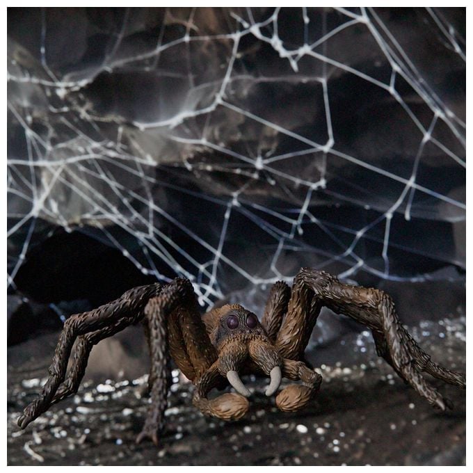 13987 Wizarding World Aragog 