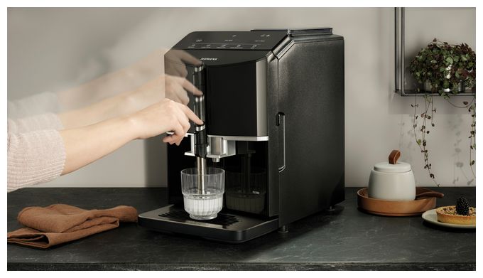 Kaffeevollautomat 15 bar 1,4 l 250 g  EQ300 TF301E19 (Schwarz) 