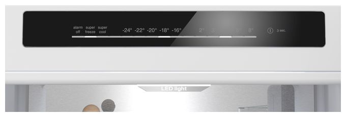 260 l / 103 l Kühl-Gefrierkombi freistehend NoFrost 101 kWh Jahr  iQ500 KG39N4X1F (Gebürsteter Stahl) 
