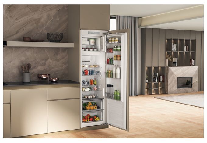 256 l Einbaukühlschrank EEK: E 172 kWh Jahr BKSD184013C1 