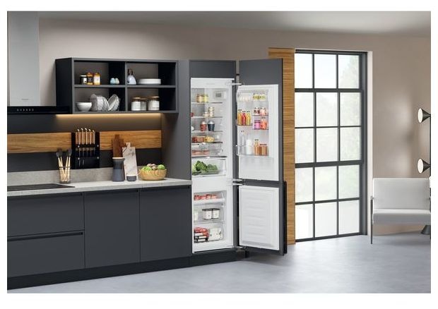 182 l / 68 l Einbau Kühl-/Gefrierkombination 224 kWh NoFrost KGITN18F2M 