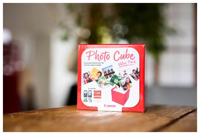 originale Druckerpatronen Schwarz, Cyan, Magenta, Gelb PG-560/CL-561 Photo Cube Value Pack 